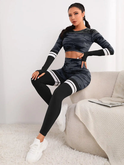 Seamless Camo Long Sleeve Cropped Top high Waist, Two-piece Set