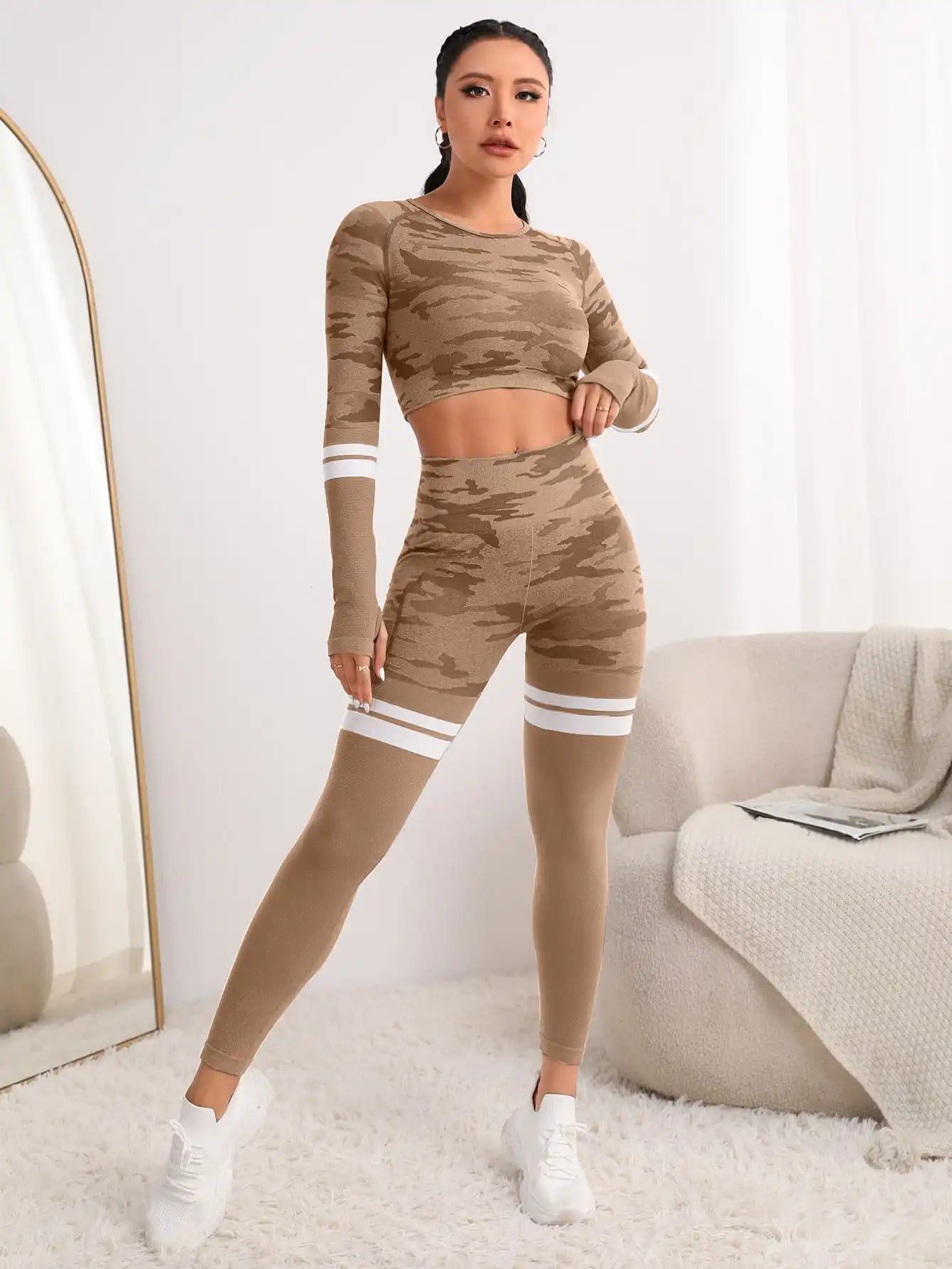 Seamless Camo Long Sleeve Cropped Top high Waist, Two-piece Set